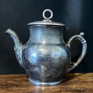 QUADRUPLE PLATE AURORA Vintage Teapot